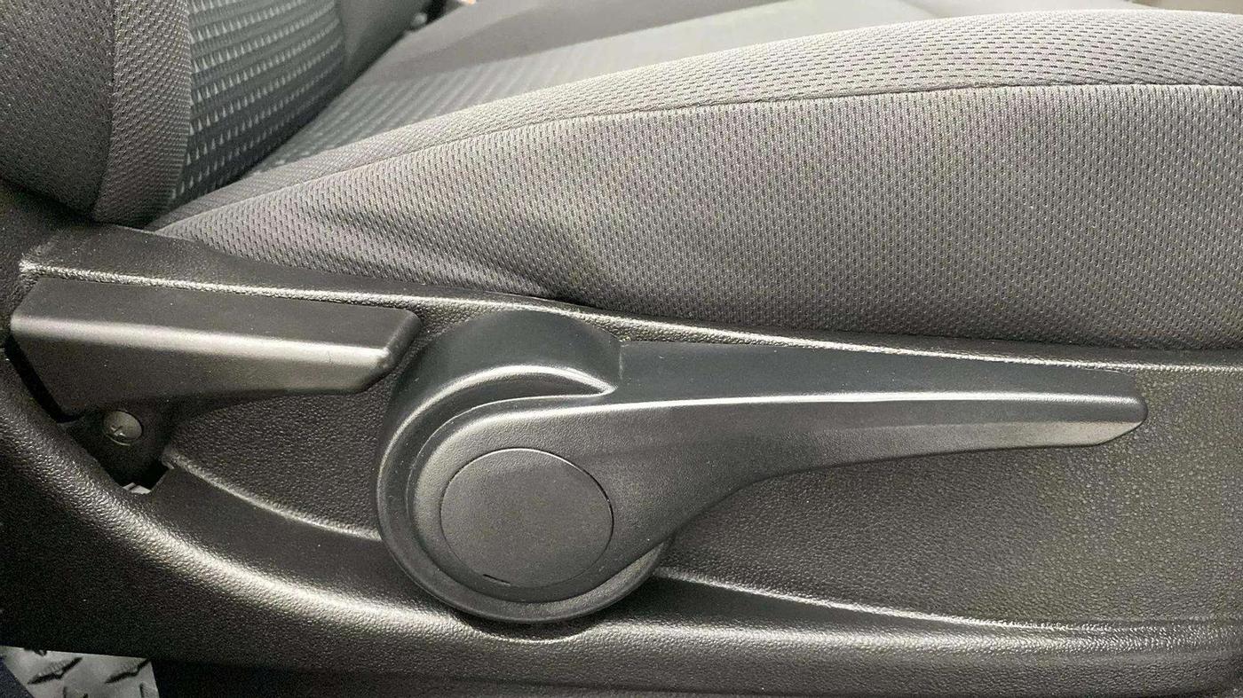 2019 Tata Tiago XZ PLUS PETROL, Petrol, Manual, 29,975 km, Driver Side Adjustment Panel