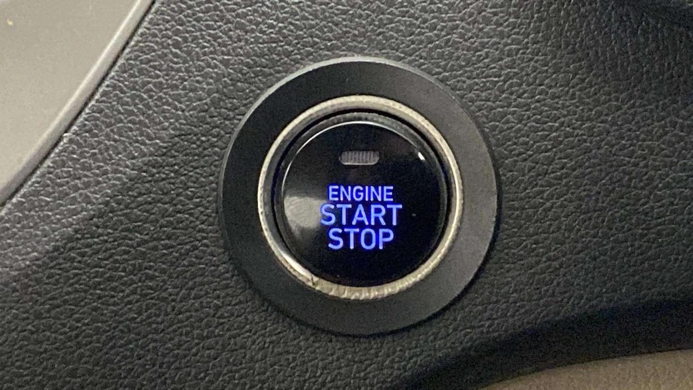 2019 Hyundai Verna 1.6 VTVT SX, Petrol, Manual, 33,588 km, Keyless Start/ Stop Button