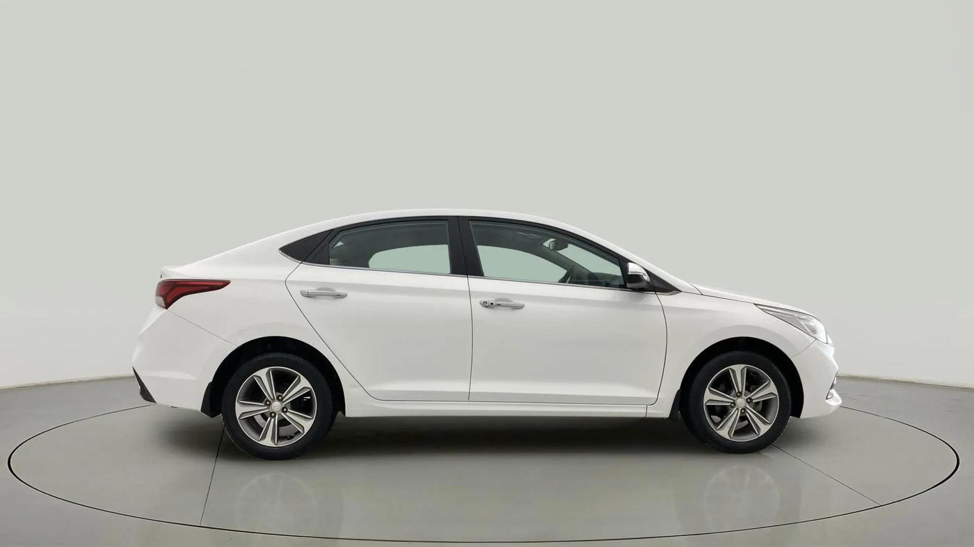 2019 Hyundai Verna 1.6 VTVT SX, Petrol, Manual, 33,588 km, Right Side View