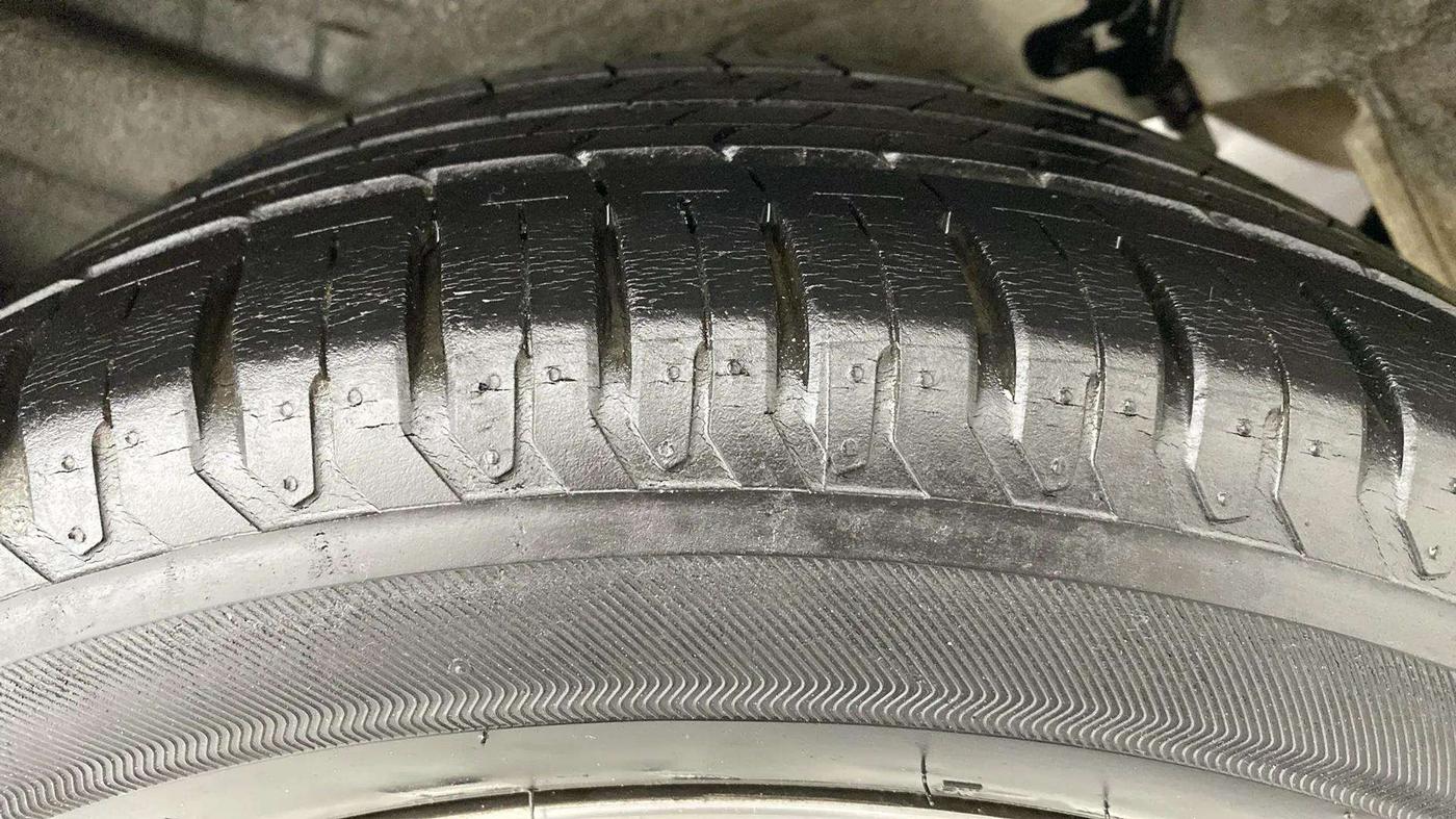 2019 Hyundai Verna 1.6 VTVT SX, Petrol, Manual, 33,588 km, Right Rear Tyre Tread