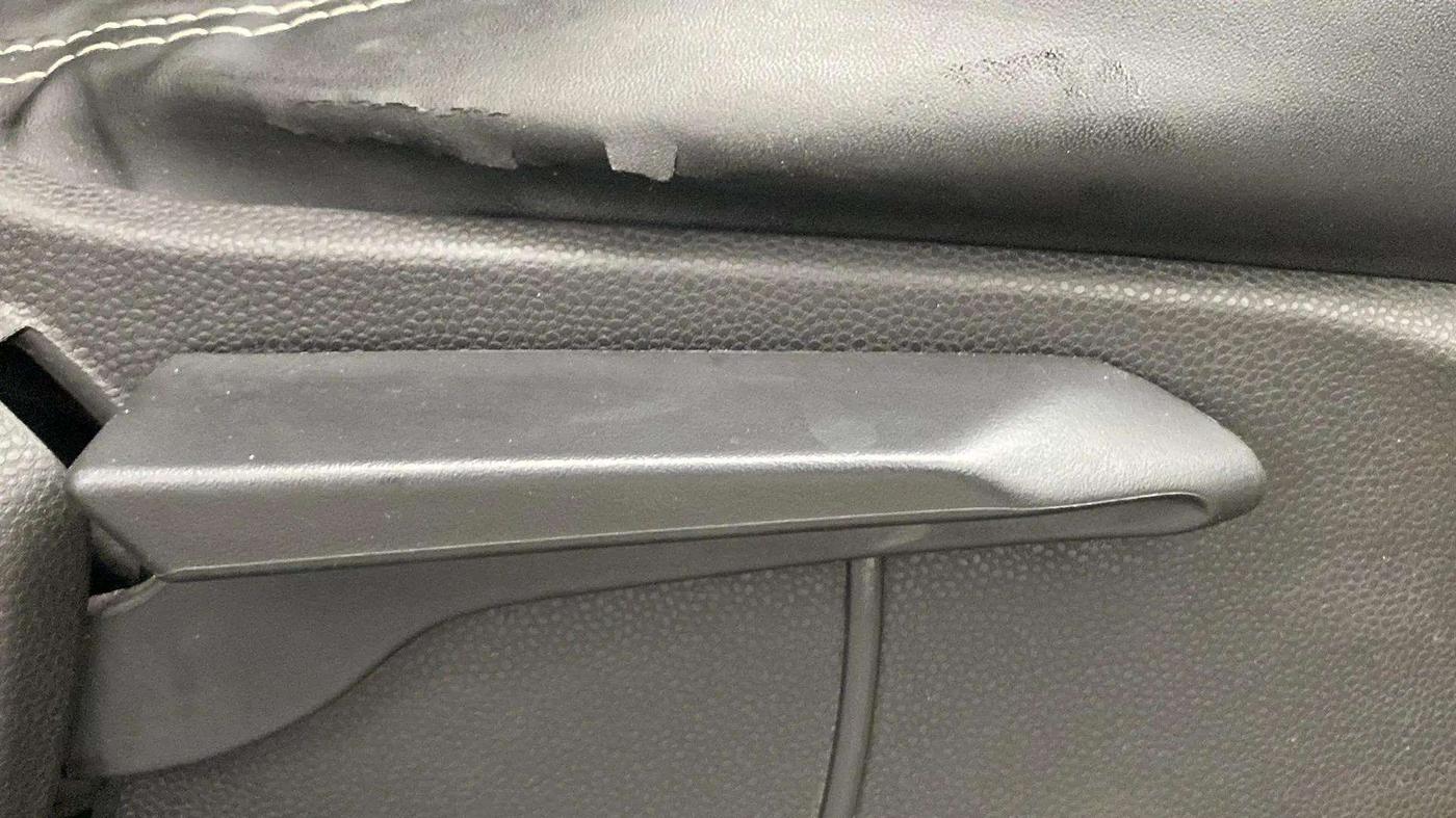 2015 Ford Ecosport TITANIUM 1.5L PETROL AT, Petrol, Automatic, 48,093 km, Driver Side Adjustment Panel