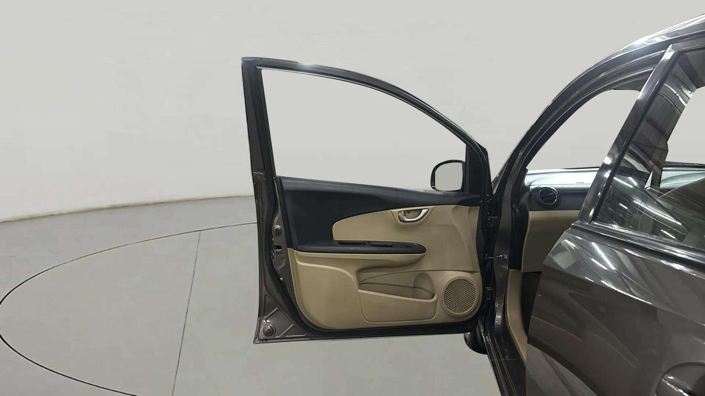 2015 Honda Brio VX AT, Petrol, Automatic, 27,849 km, LHS Front Door