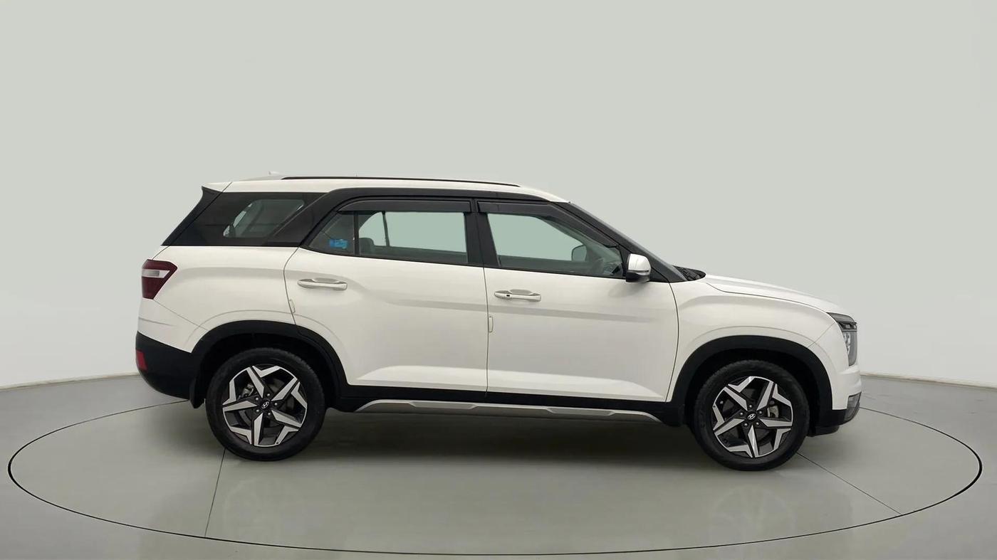 2022 Hyundai ALCAZAR PRESTIGE 1.5 MT 6STR, Diesel, Manual, 35,702 km, Right Side View