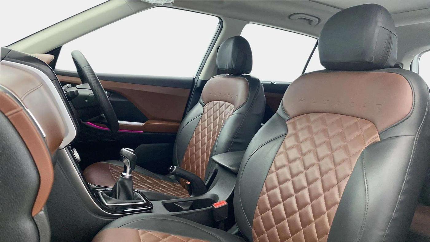 2022 Hyundai ALCAZAR PRESTIGE 1.5 MT 6STR, Diesel, Manual, 35,702 km, Right Side Front Door Cabin