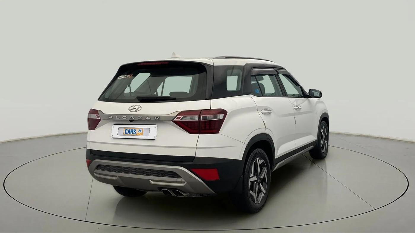 2022 Hyundai ALCAZAR PRESTIGE 1.5 MT 6STR, Diesel, Manual, 35,702 km, Right Back Diagonal