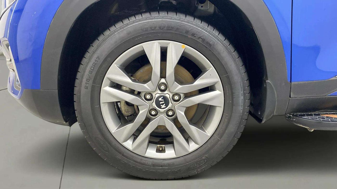 2020 KIA SELTOS HTX 1.5 PETROL, Petrol, Manual, 31,947 km, Left Front Wheel