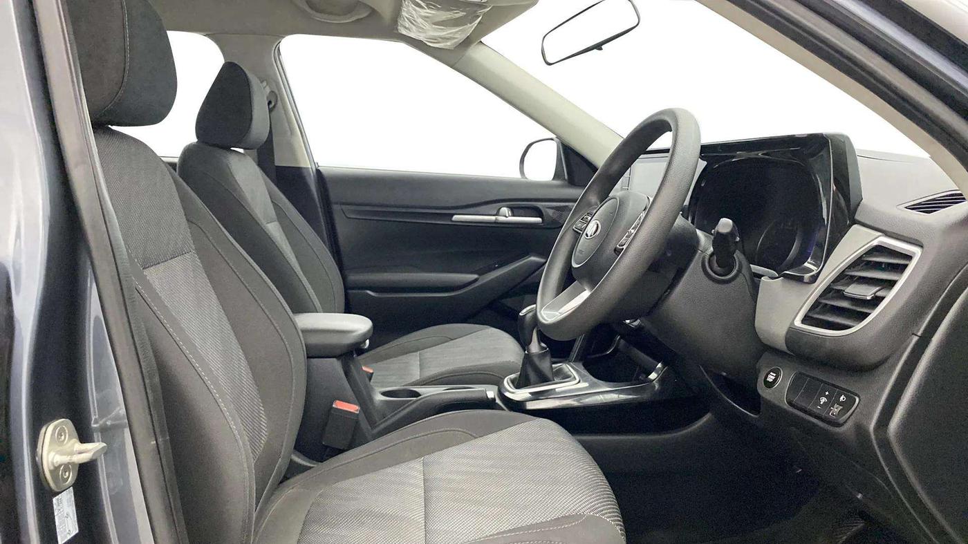 2019 KIA SELTOS HTK PLUS 1.5, Petrol, Manual, 40,038 km, Right Side Front Door Cabin