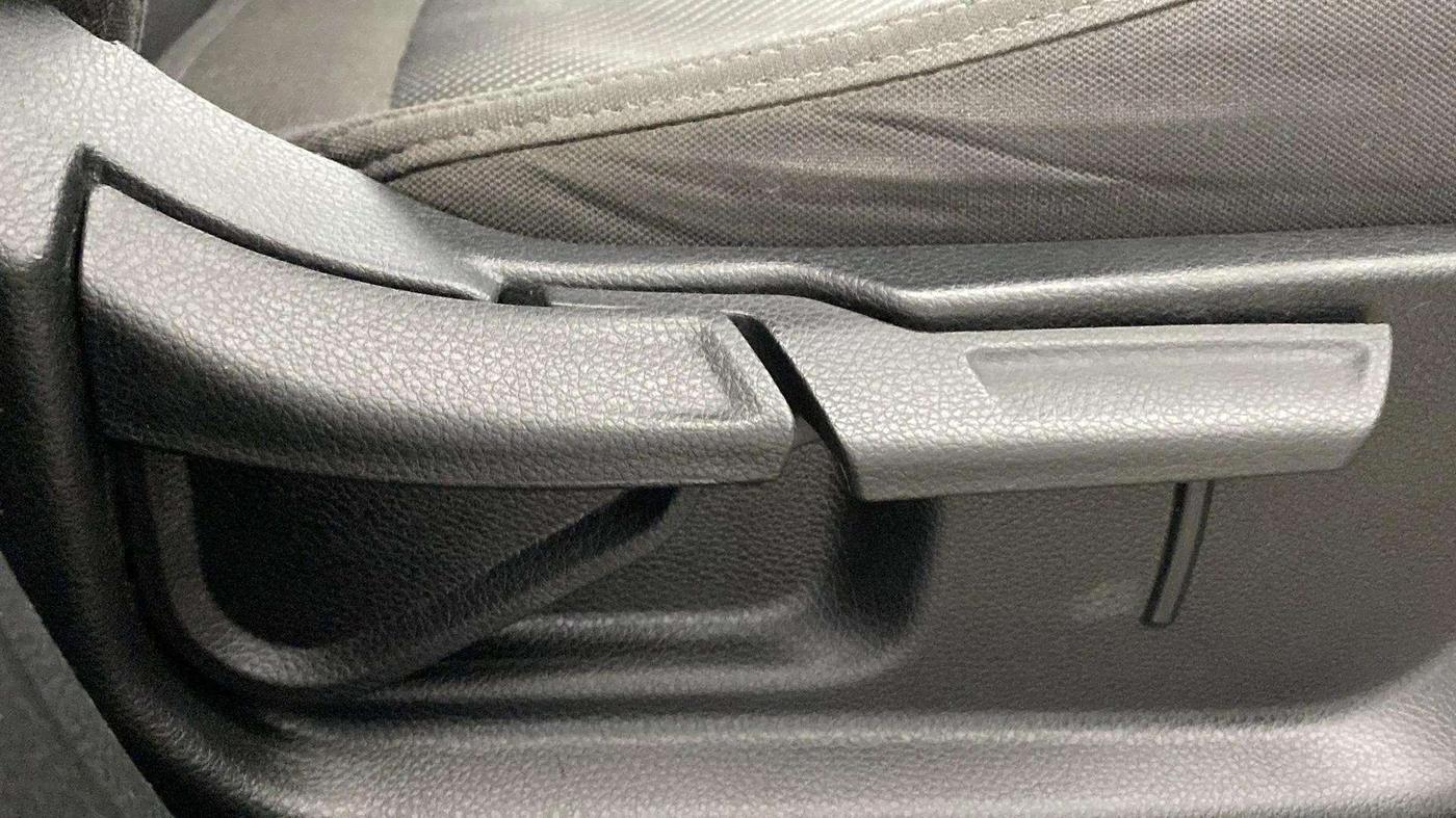 2019 KIA SELTOS HTK PLUS 1.5, Petrol, Manual, 40,038 km, Driver Side Adjustment Panel