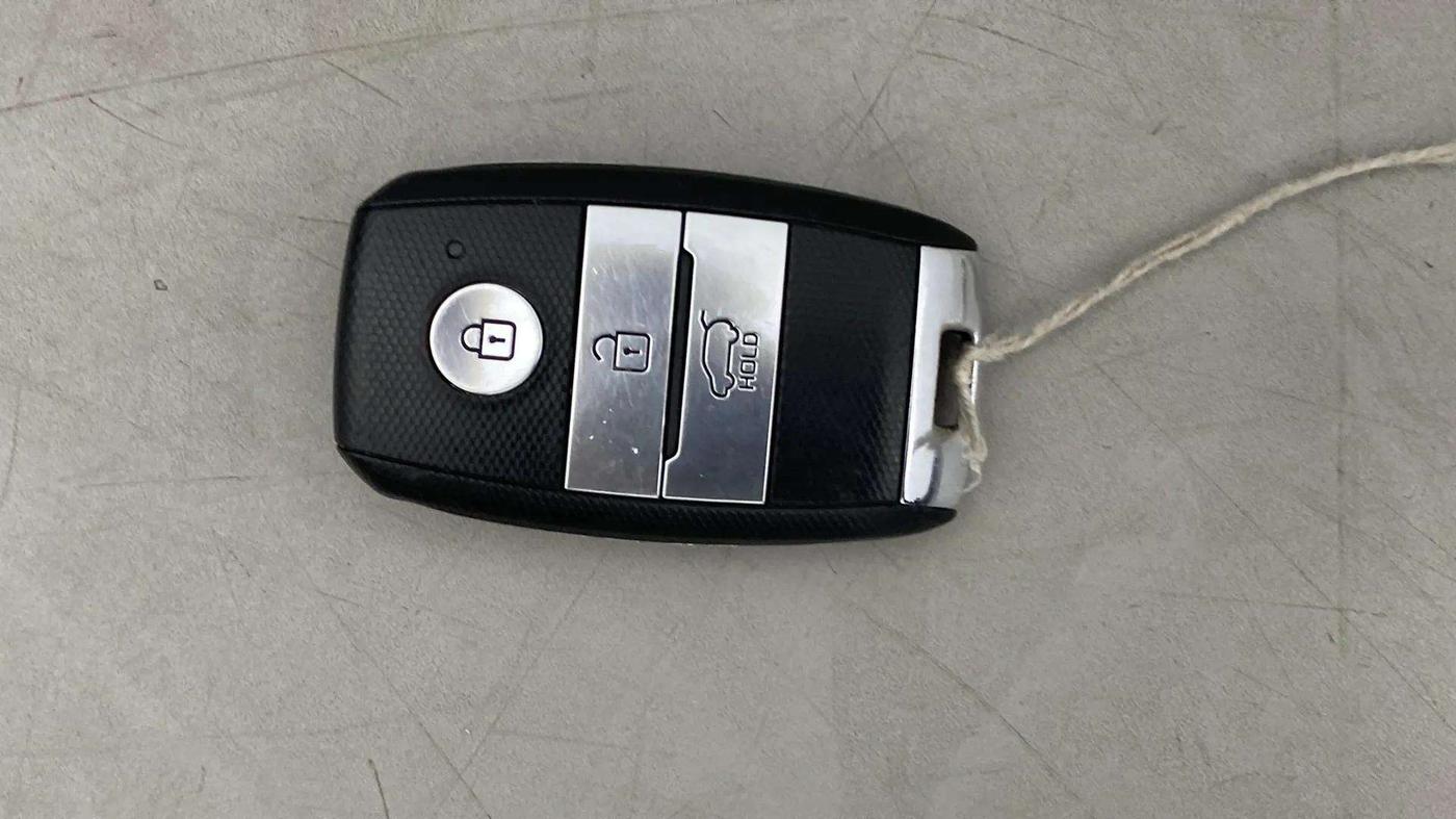 2019 KIA SELTOS HTK PLUS 1.5, Petrol, Manual, 40,038 km, Key Close Up