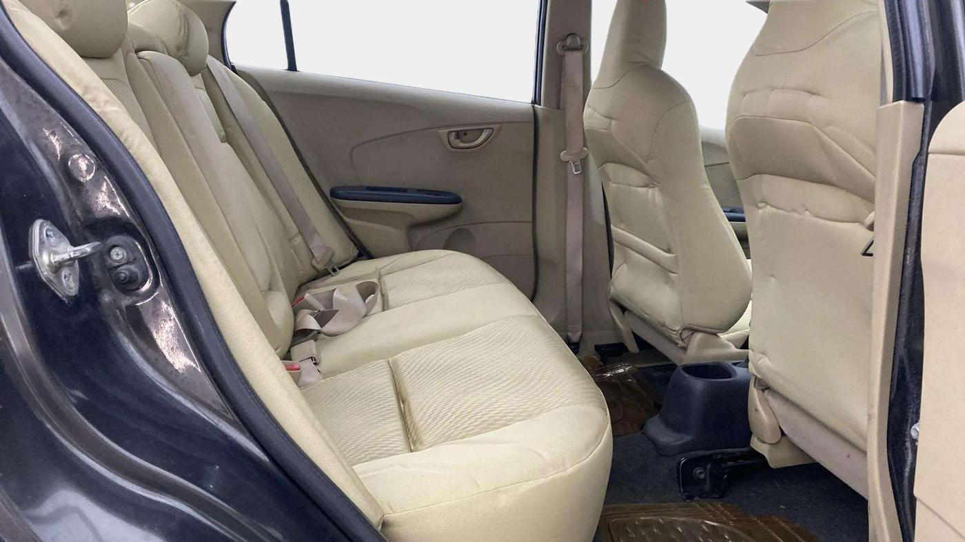 2015 Honda Amaze 1.2L I-VTEC SX, Petrol, Manual, 49,566 km, Right Side Rear Door Cabin