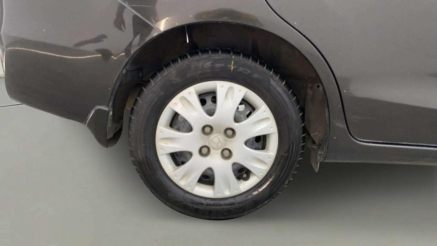 2015 Honda Amaze 1.2L I-VTEC SX, Petrol, Manual, 49,566 km, Right Rear Wheel