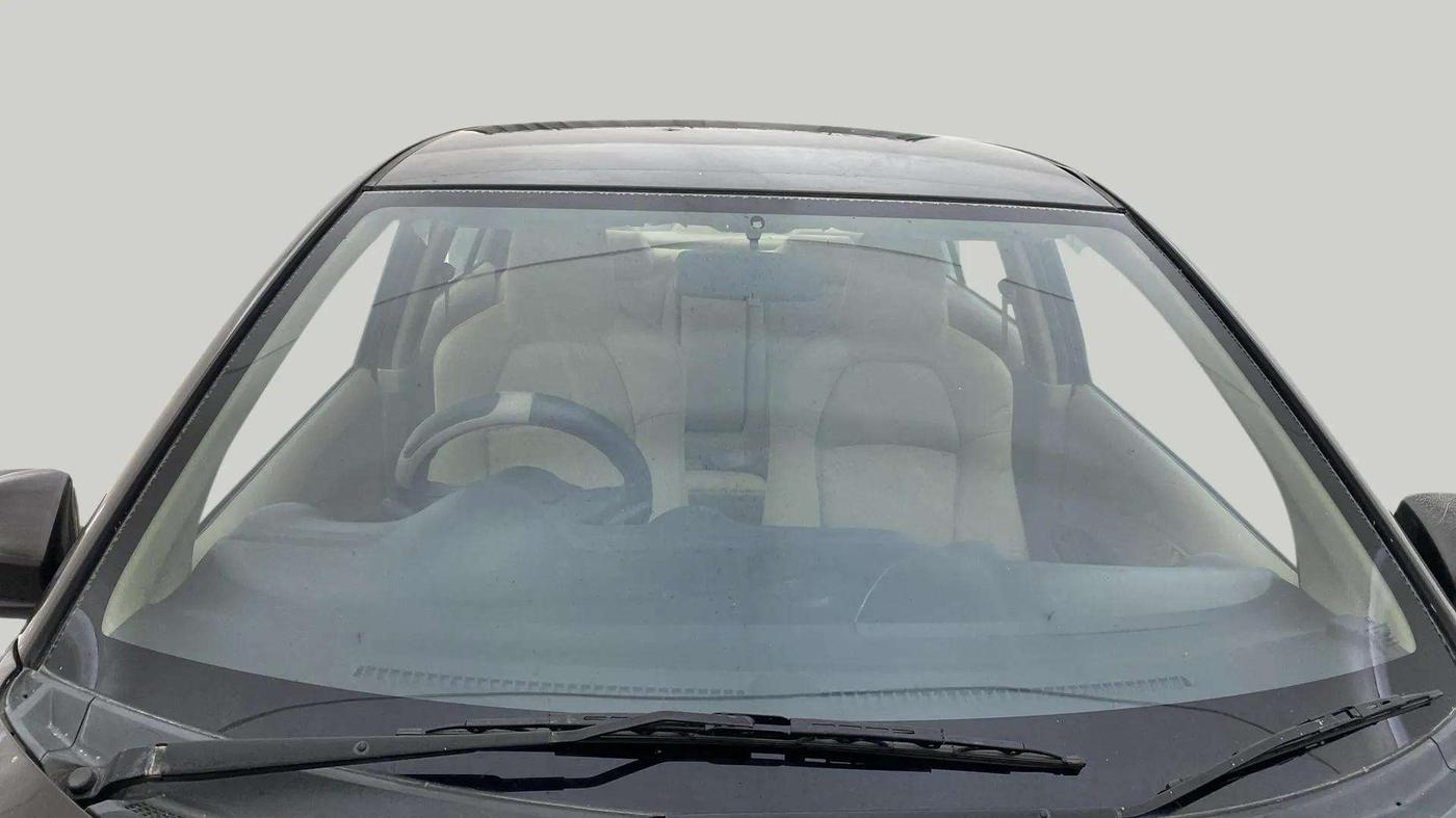 2015 Honda Amaze 1.2L I-VTEC SX, Petrol, Manual, 49,566 km, Front Windshield