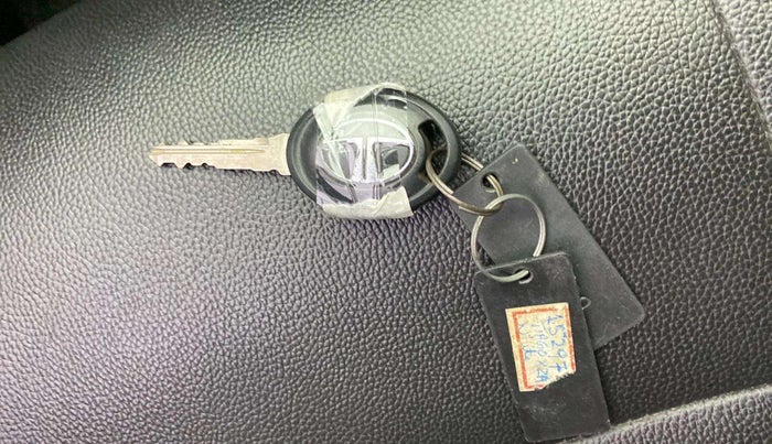 2019 Tata Tiago XZA PETROL, Petrol, Automatic, 42,779 km, Key Close Up