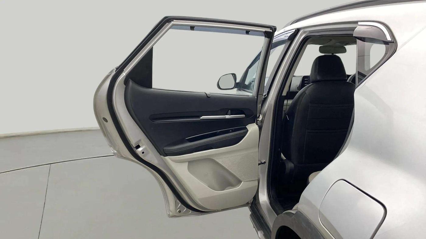 2023 KIA SONET HTX ANNIVERSARY EDITION 1.0 IMT, Petrol, Manual, 10,709 km, LHS Rear Door