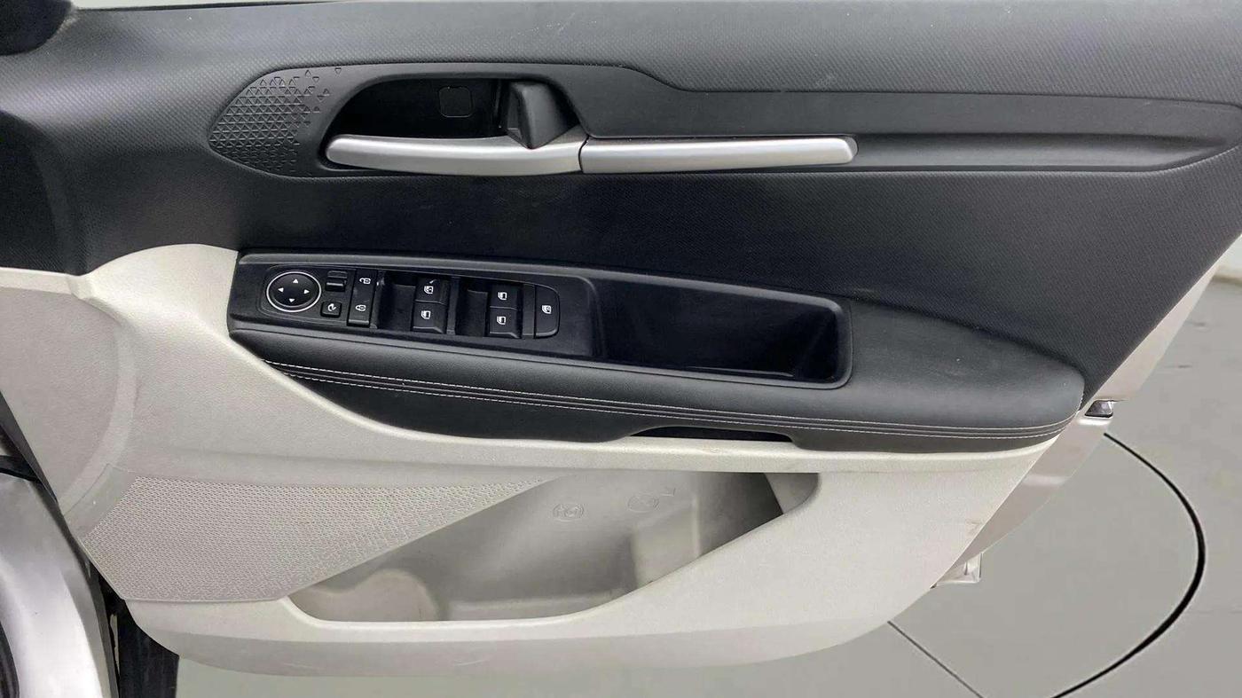 2023 KIA SONET HTX ANNIVERSARY EDITION 1.0 IMT, Petrol, Manual, 10,709 km, Driver Side Door Panels Control