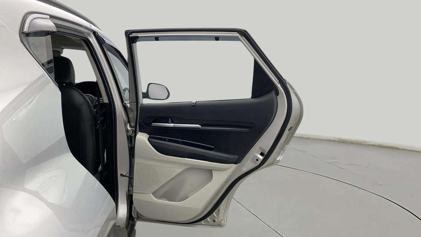 2023 KIA SONET HTX ANNIVERSARY EDITION 1.0 IMT, Petrol, Manual, 10,709 km, RHS Rear Door