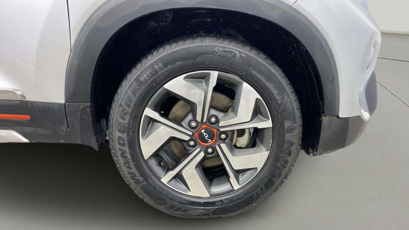 2023 KIA SONET HTX ANNIVERSARY EDITION 1.0 IMT, Petrol, Manual, 10,709 km, Right Front Wheel