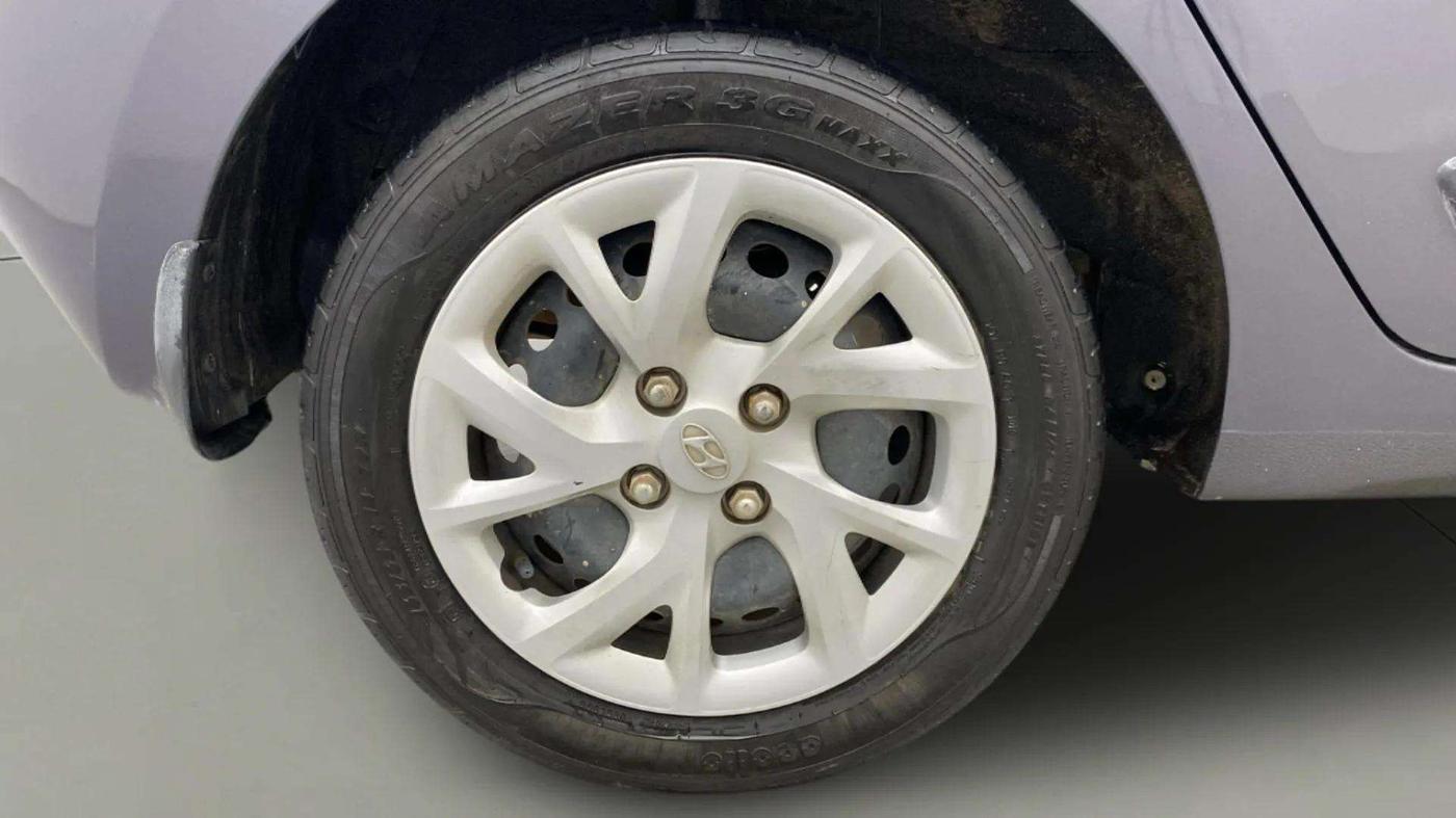 2019 Hyundai Grand i10 MAGNA 1.2 KAPPA VTVT, Petrol, Manual, 39,069 km, Right Rear Wheel