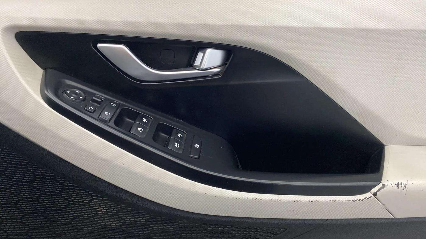 2020 Hyundai Creta SX 1.5 DIESEL, Diesel, Manual, 77,426 km, Driver Side Door Panels Control