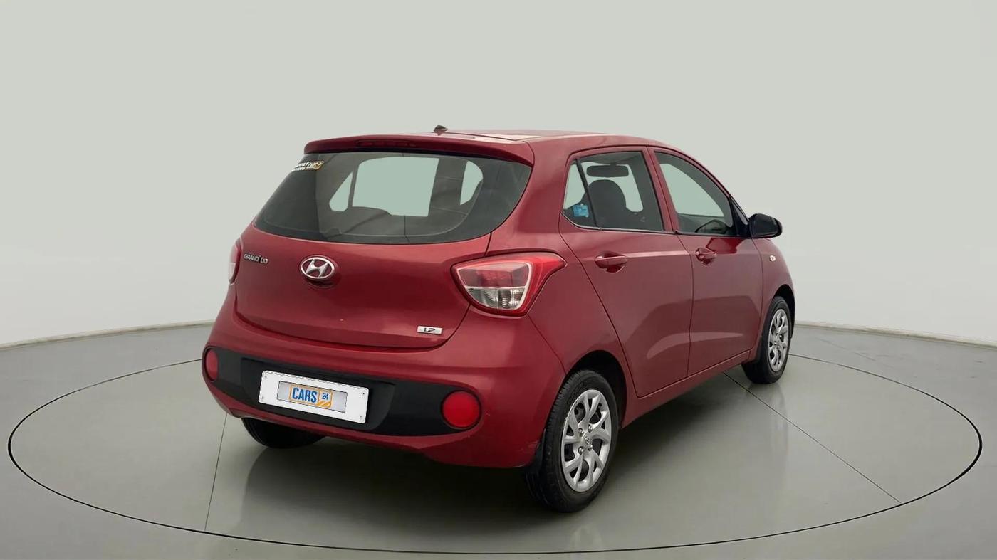 2017 Hyundai Grand i10 MAGNA 1.2 KAPPA VTVT, Petrol, Manual, 8,670 km, Right Back Diagonal