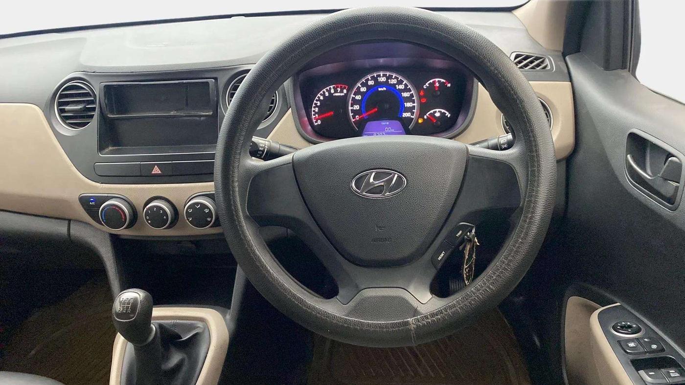 2017 Hyundai Grand i10 MAGNA 1.2 KAPPA VTVT, Petrol, Manual, 8,670 km, Steering Wheel Close Up
