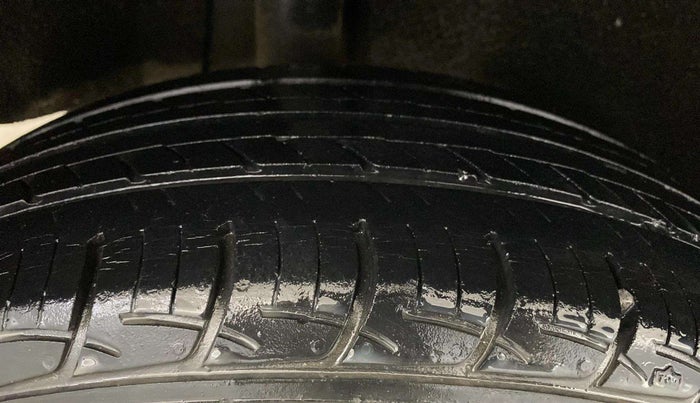 2018 Maruti Baleno DELTA PETROL 1.2, Petrol, Manual, 69,761 km, Right Rear Tyre Tread