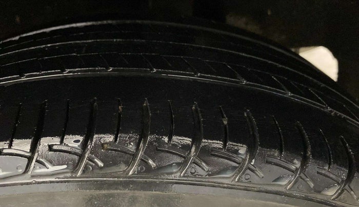 2018 Maruti Baleno DELTA PETROL 1.2, Petrol, Manual, 69,761 km, Left Rear Tyre Tread