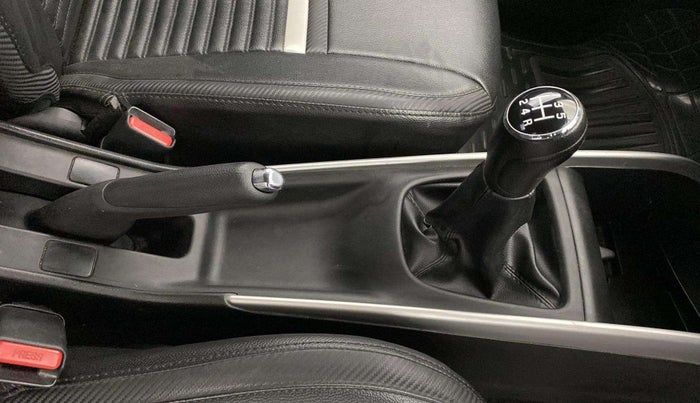 2018 Maruti Baleno DELTA PETROL 1.2, Petrol, Manual, 69,761 km, Gear Lever