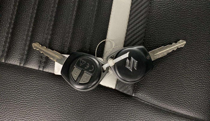 2018 Maruti Baleno DELTA PETROL 1.2, Petrol, Manual, 69,761 km, Key Close Up