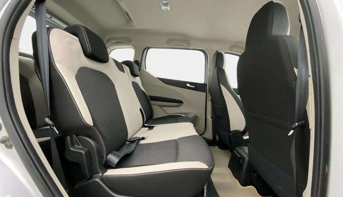 2019 Renault TRIBER RXZ, Petrol, Manual, 69,739 km, Right Side Rear Door Cabin