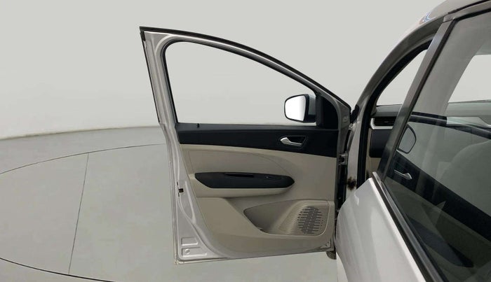 2019 Renault TRIBER RXZ, Petrol, Manual, 69,739 km, LHS Front Door
