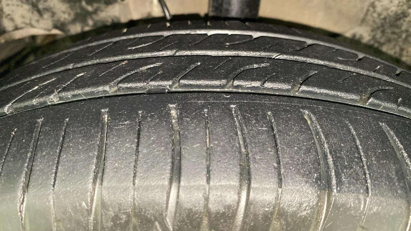 2017 Tata Tiago XZ PETROL, Petrol, Manual, 74,028 km, Left Front Tyre Tread