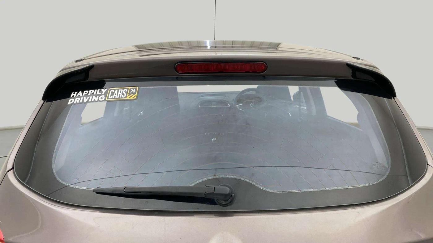 2017 Tata Tiago XZ PETROL, Petrol, Manual, 74,028 km, Rear Windshield