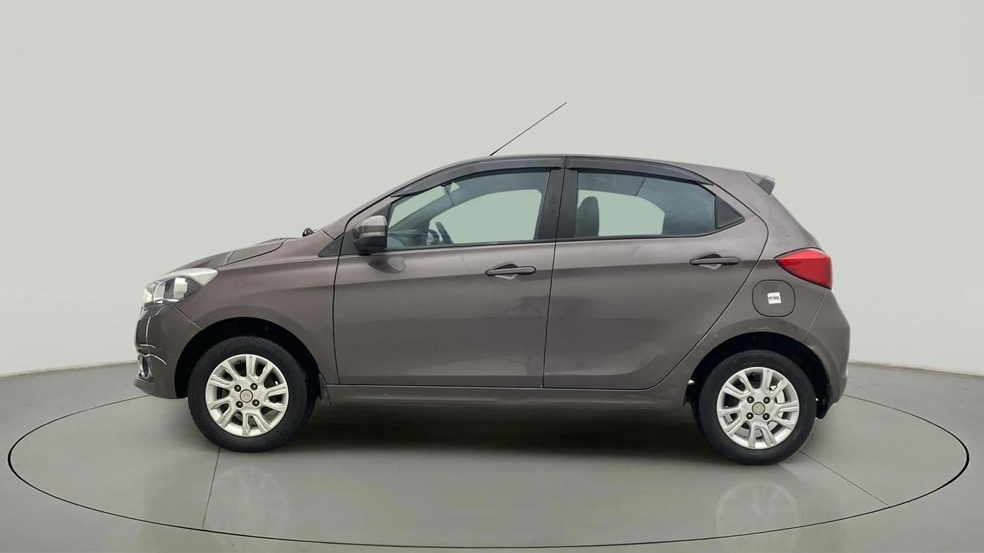 2017 Tata Tiago XZ PETROL, Petrol, Manual, 74,028 km, Left Side