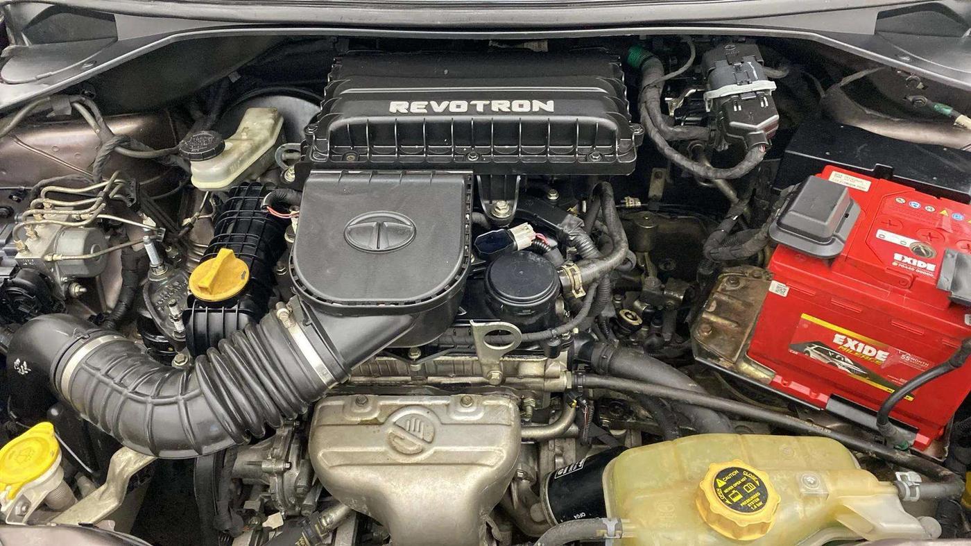 2017 Tata Tiago XZ PETROL, Petrol, Manual, 74,028 km, Engine View