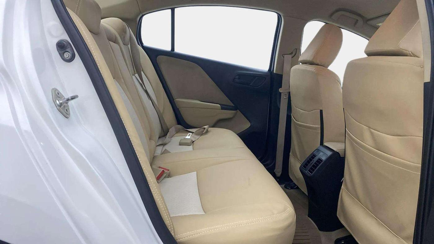 2015 Honda City 1.5L I-VTEC SV CVT, Petrol, Automatic, 84,436 km, Right Side Rear Door Cabin