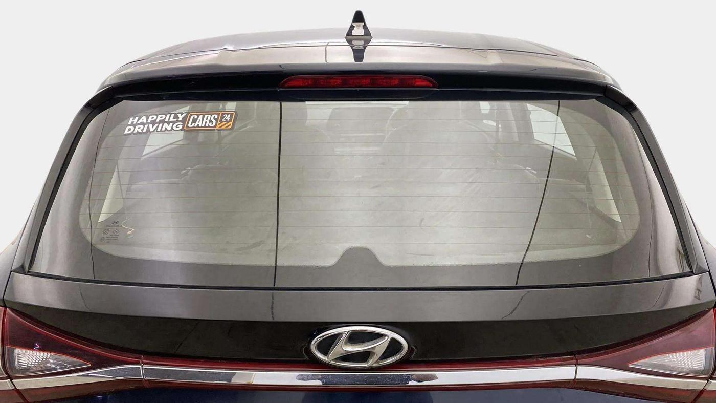 2022 Hyundai NEW I20 SPORTZ 1.2 MT, Petrol, Manual, 31,421 km, Rear Windshield