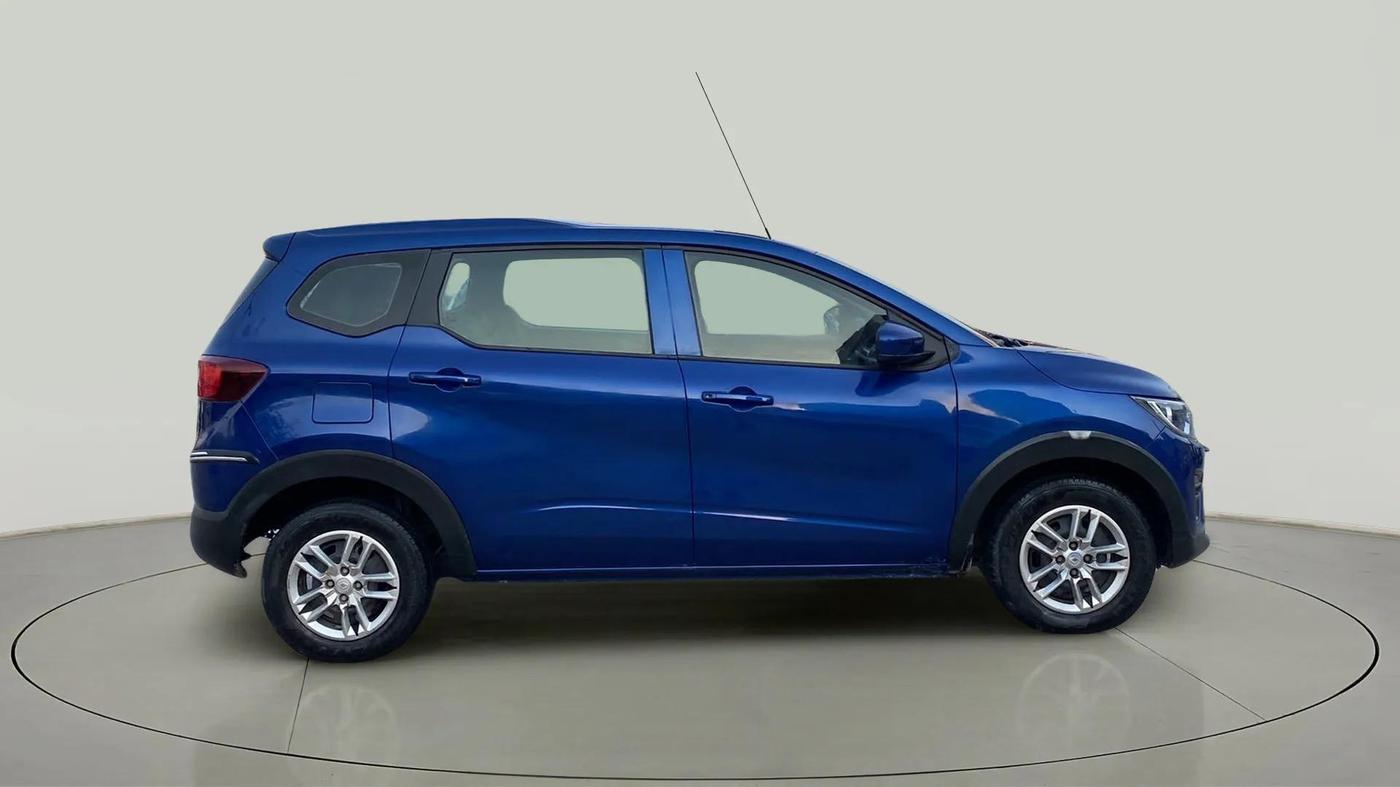 2021 Renault TRIBER RXL MT, Petrol, Manual, 44,094 km, Right Side View