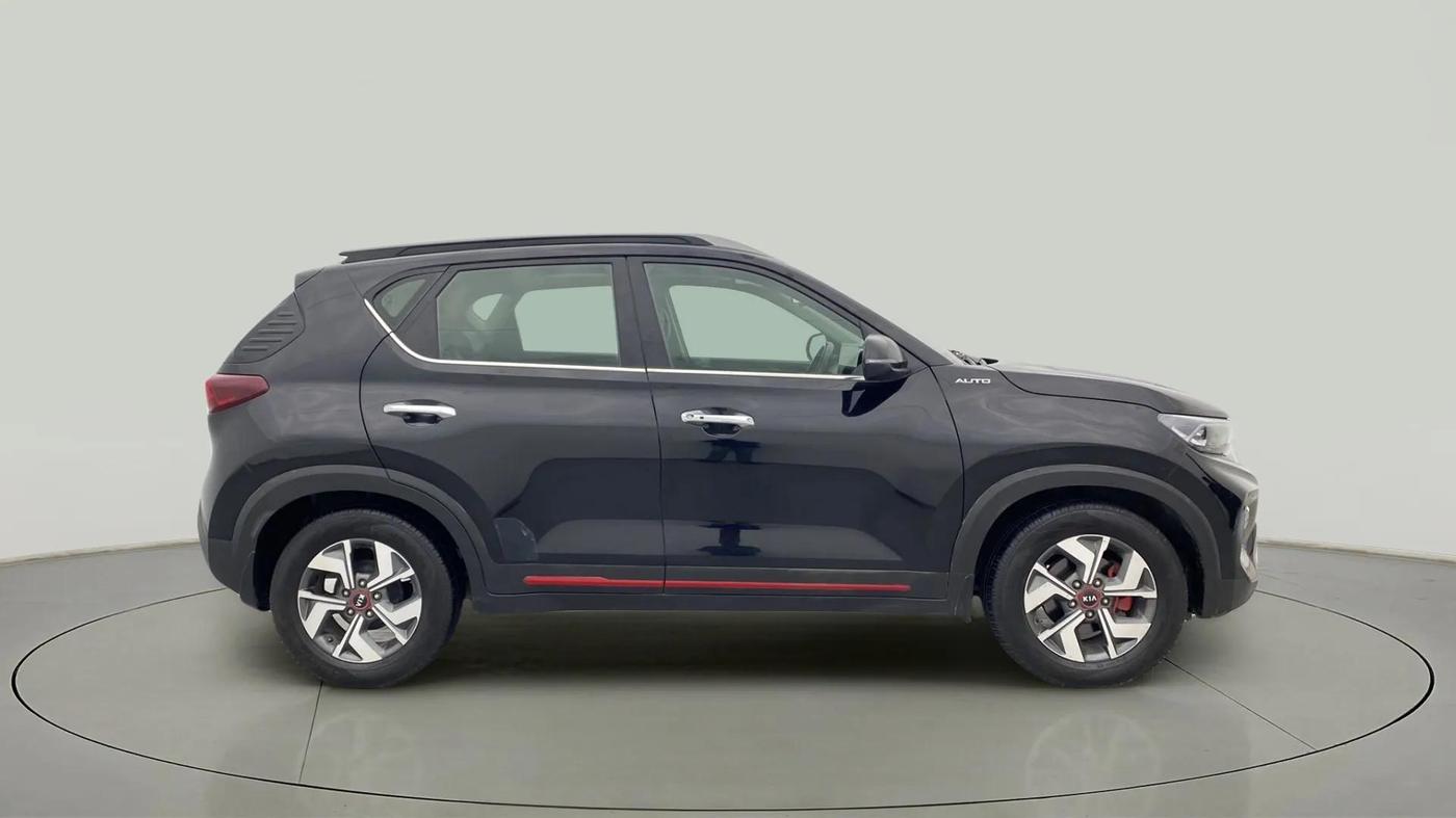 2020 KIA SONET GTX PLUS 1.5 AT, Diesel, Automatic, 85,488 km, Right Side View
