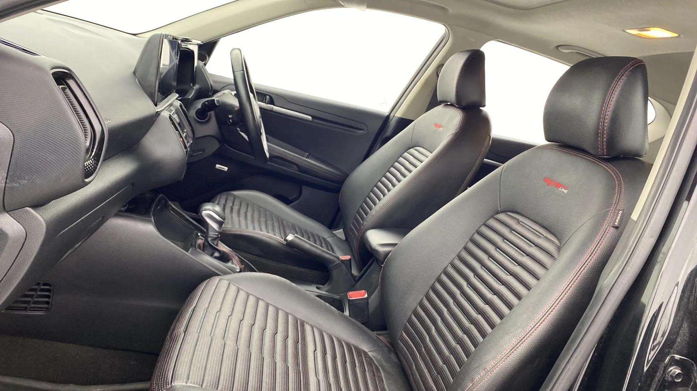 2020 KIA SONET GTX PLUS 1.5 AT, Diesel, Automatic, 85,488 km, Right Side Front Door Cabin