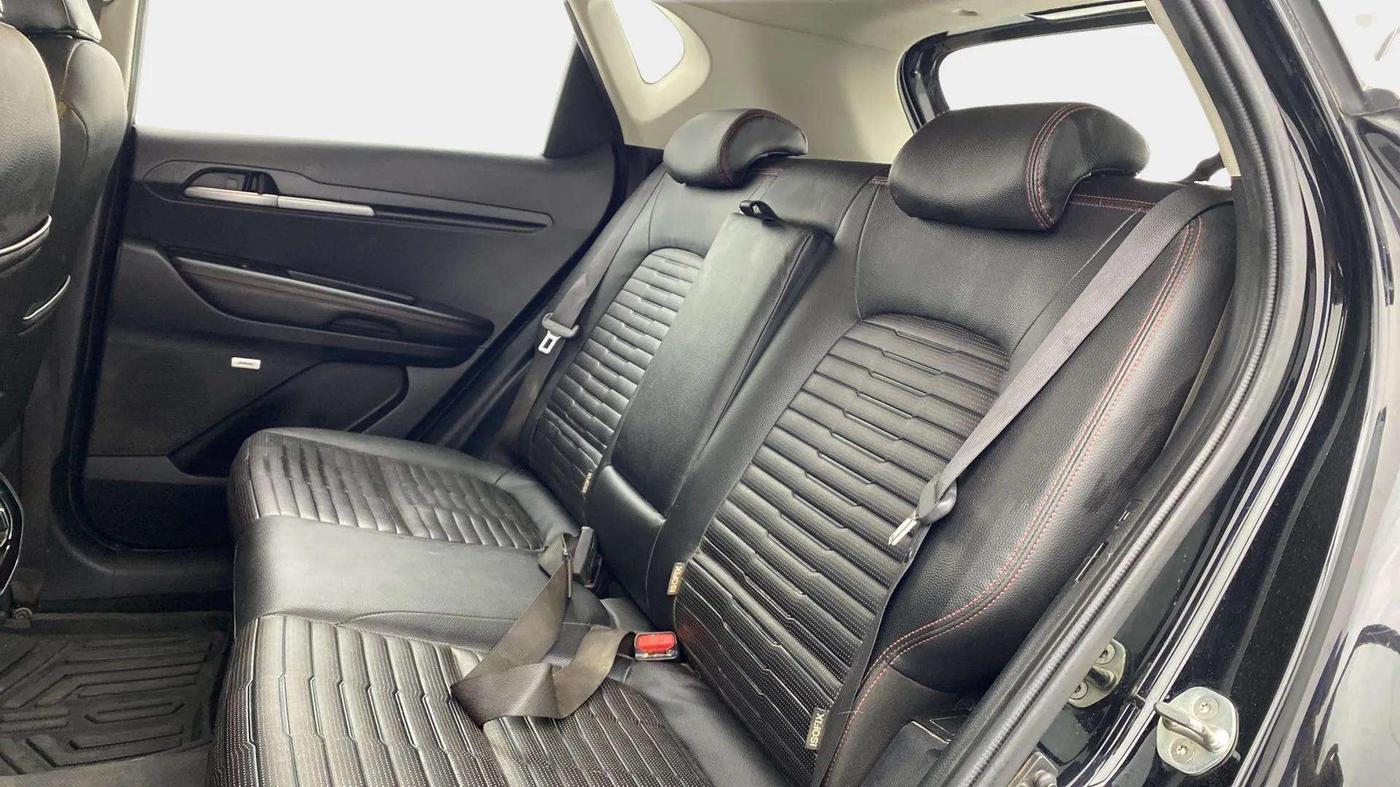 2020 KIA SONET GTX PLUS 1.5 AT, Diesel, Automatic, 85,488 km, Right Side Rear Door Cabin