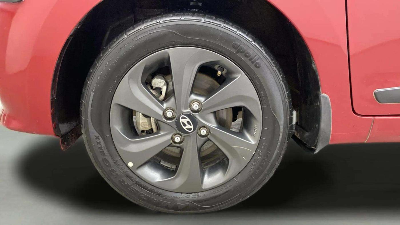 2019 Hyundai Grand i10 SPORTZ 1.2 KAPPA VTVT DUAL TONE, Petrol, Manual, 26,535 km, Left Front Wheel