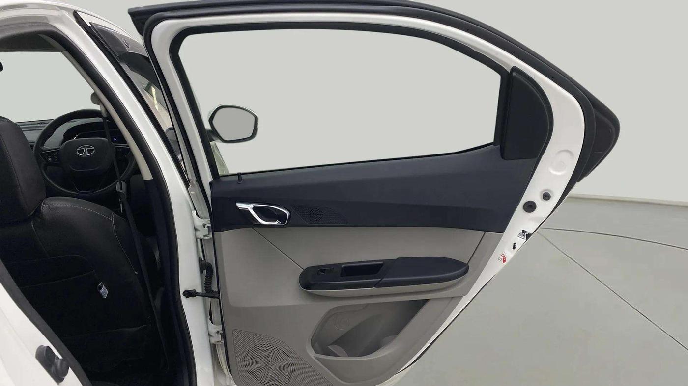 2019 Tata Tiago XZA PLUS PETROL, Petrol, Automatic, 24,820 km, RHS Rear Door