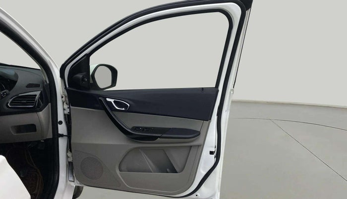 2019 Tata Tiago XZA PLUS PETROL, Petrol, Automatic, 24,820 km, RHS Front Door