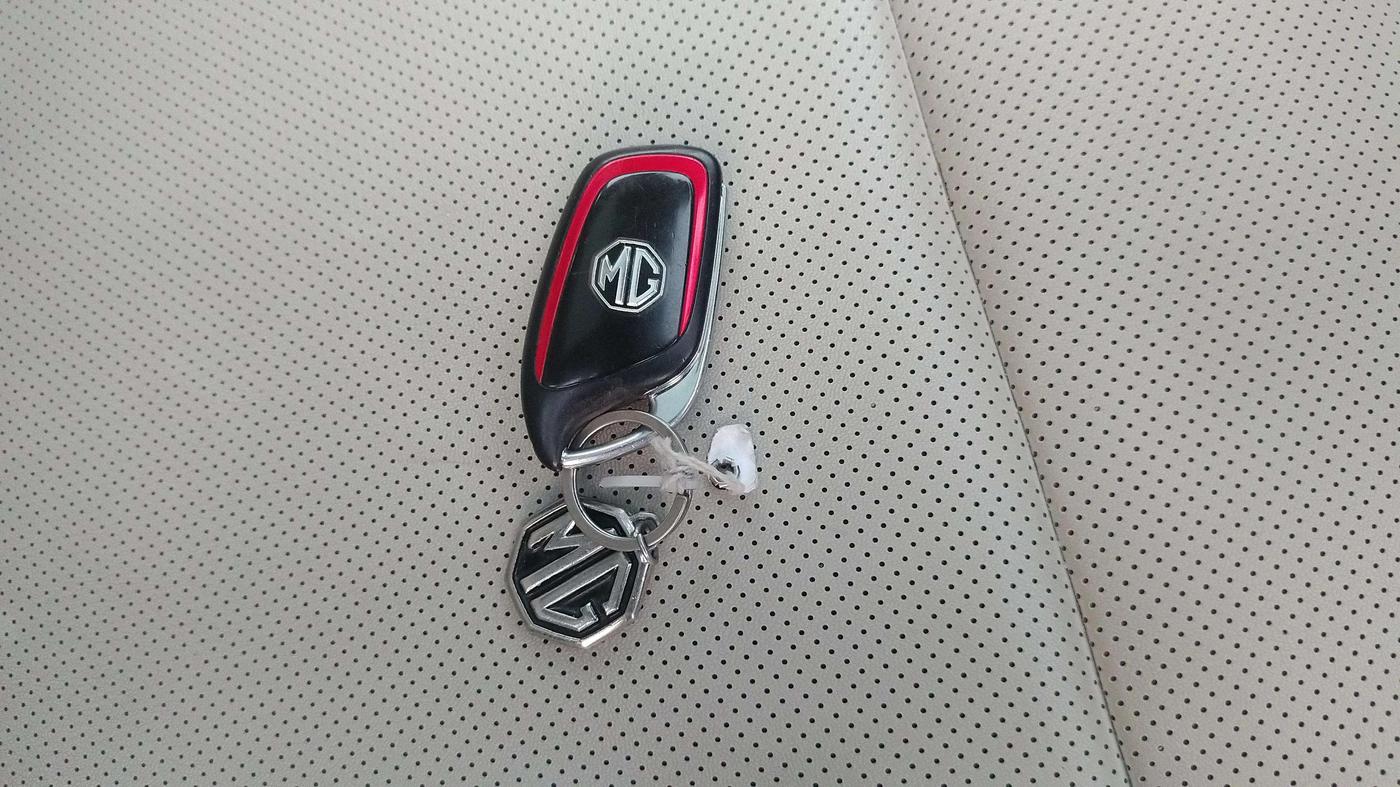 2022 MG ASTOR SHARP 1.5 CVT, Petrol, Automatic, 28,350 km, Key Close Up