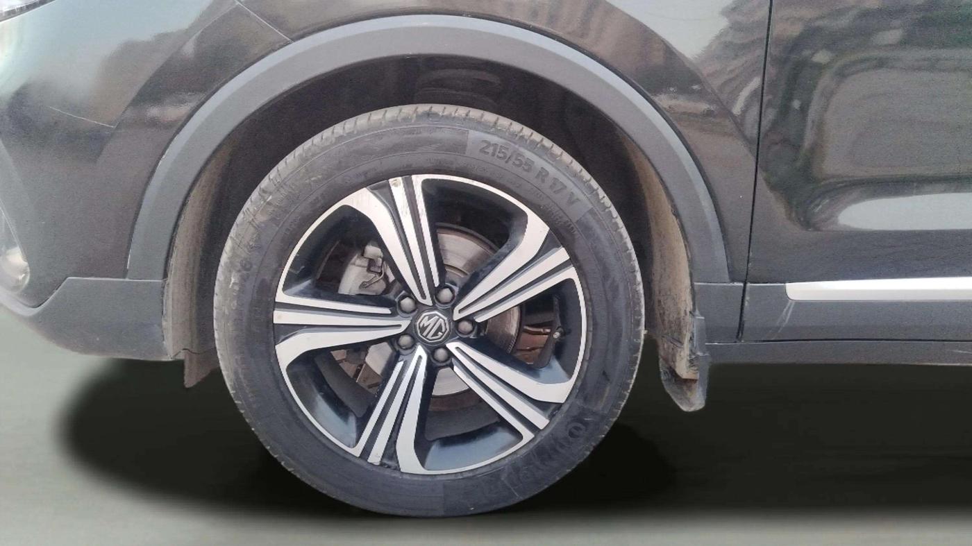 2022 MG ASTOR SHARP 1.5 CVT, Petrol, Automatic, 28,350 km, Left Front Wheel
