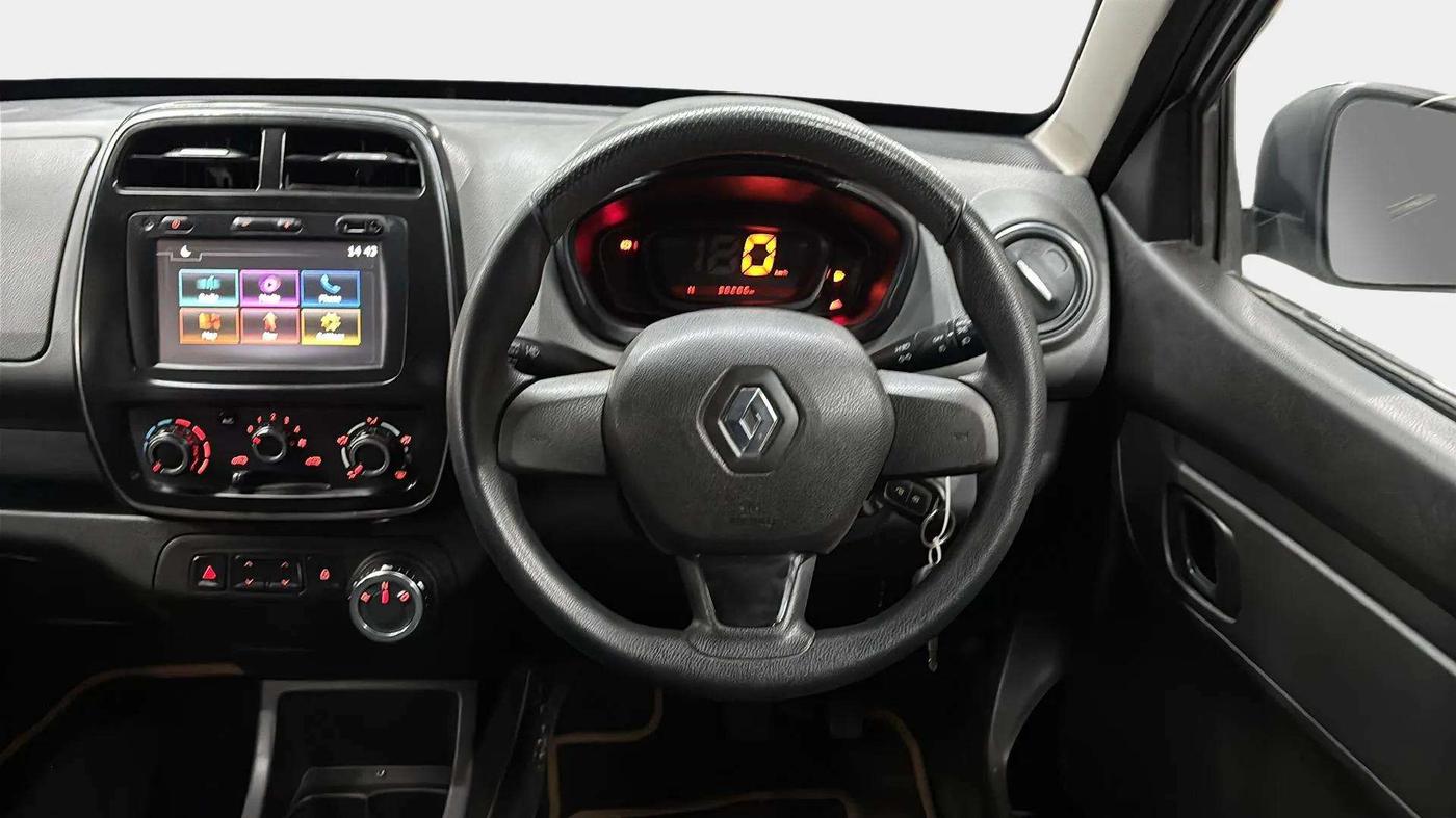 2018 Renault Kwid RXT 1.0 AMT (O), Petrol, Automatic, 38,320 km, Steering Wheel Close Up