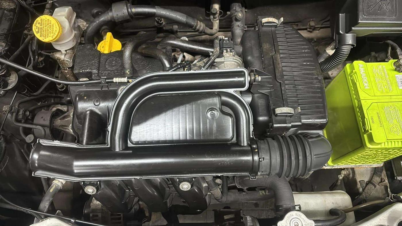 2018 Renault Kwid RXT 1.0 AMT (O), Petrol, Automatic, 38,320 km, Engine View