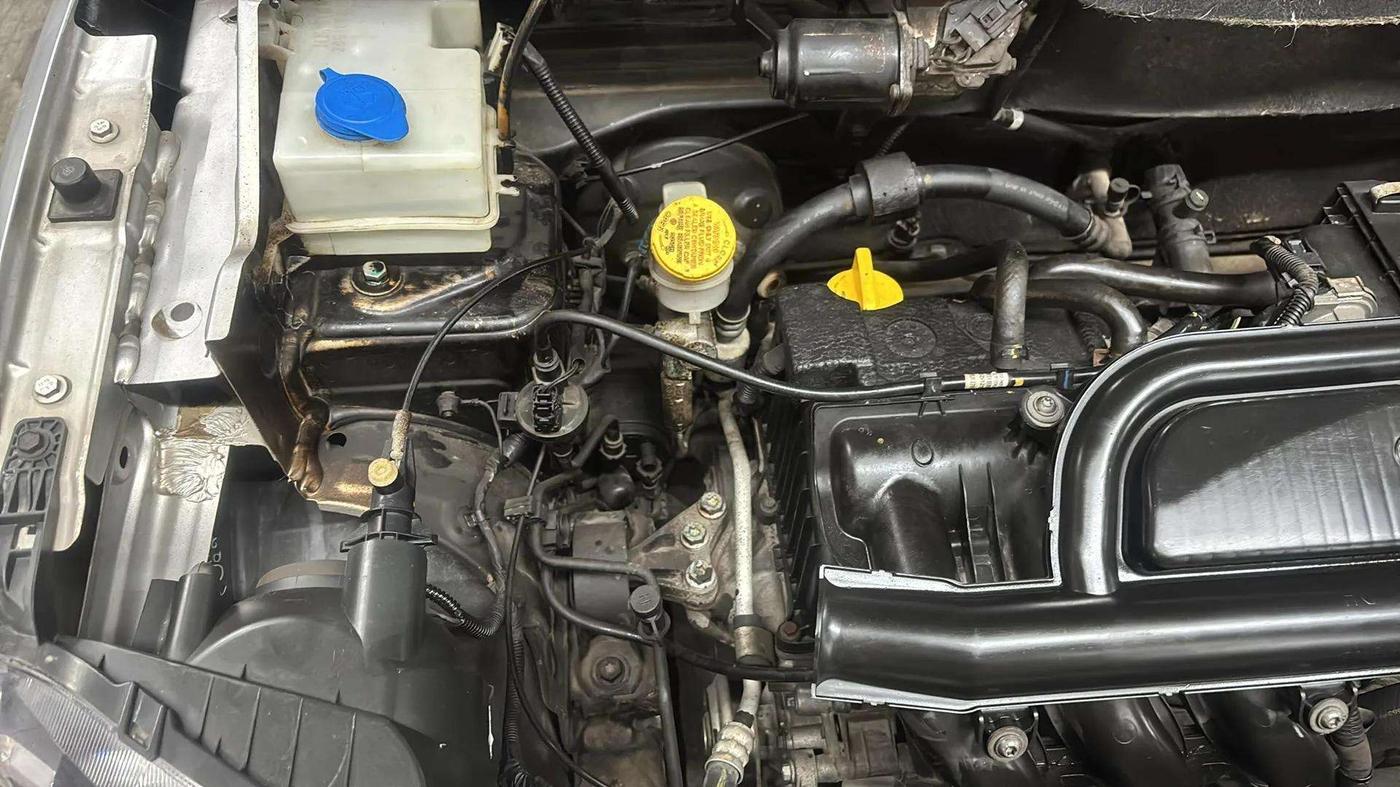 2018 Renault Kwid RXT 1.0 AMT (O), Petrol, Automatic, 38,320 km, Engine View - Right