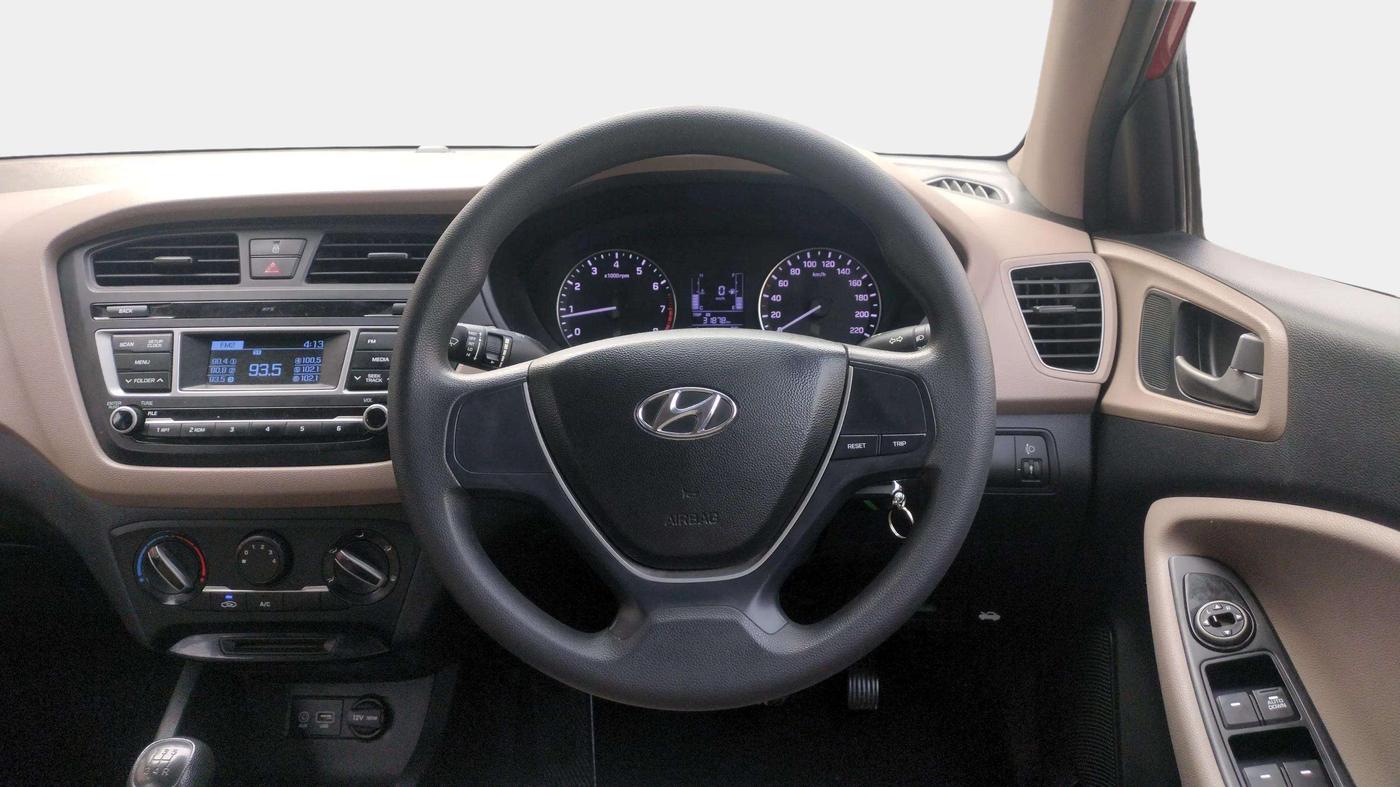 2017 Hyundai Elite i20 MAGNA EXECUTIVE 1.2, Petrol, Manual, 32,041 km, Steering Wheel Close Up